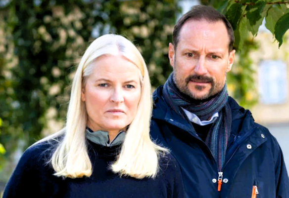 Hiobsbotschaft für Kronprinzessin Mette-Marit : Gesundheitliche Rückschläge machen ihr schwer zu schaffen