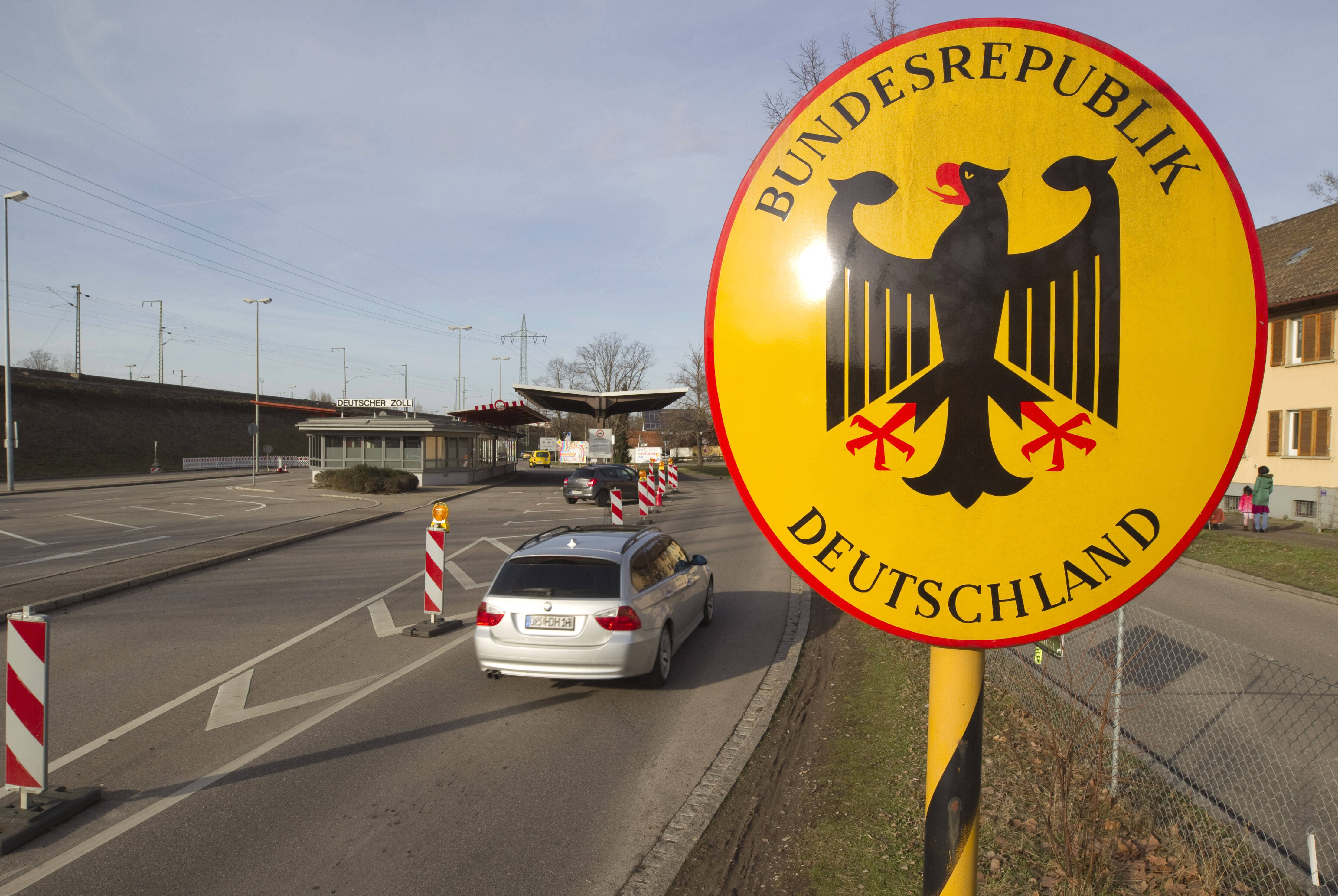 Deutschlands Grenze wird überrannt! Drastischer Anstieg der illegalen Einwanderungen - wie reagiert die Ampel?